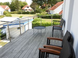 Bodden-Adler, Balkon